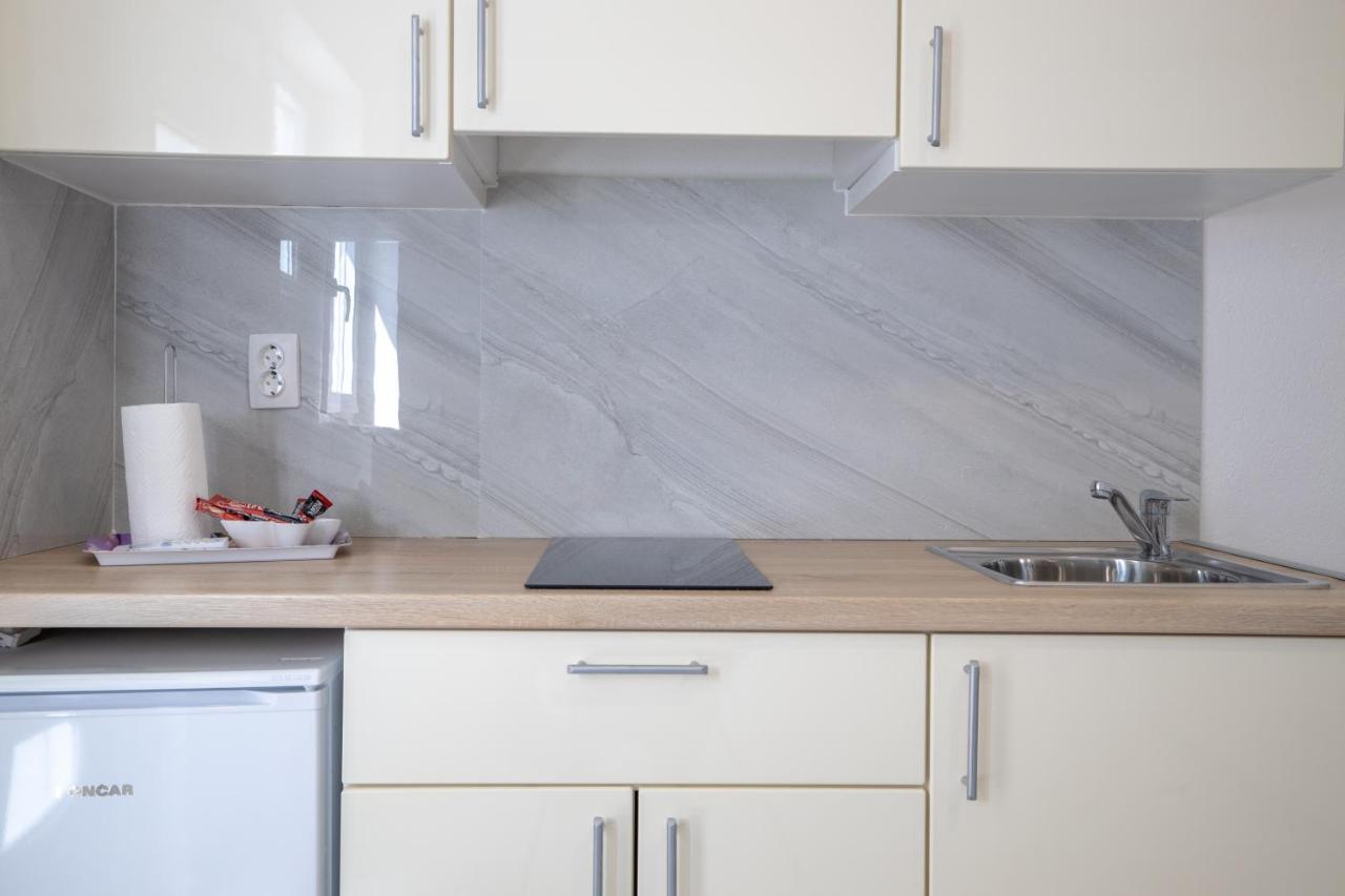 Apartmani Tomas Tučepi Buitenkant foto