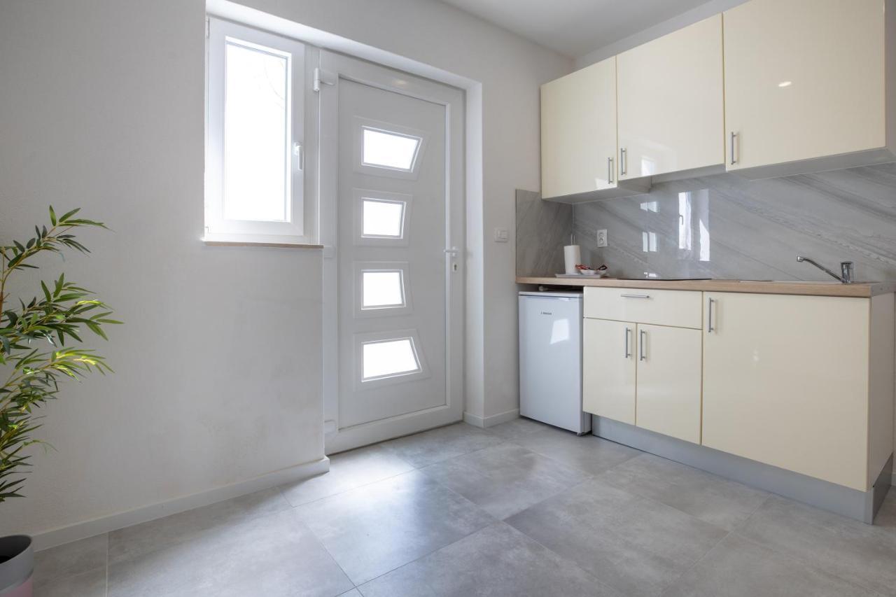 Apartmani Tomas Tučepi Buitenkant foto
