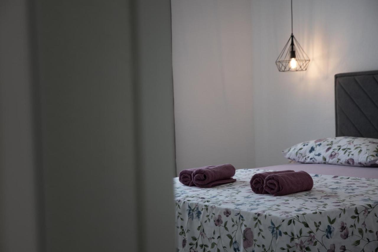 Apartmani Tomas Tučepi Buitenkant foto