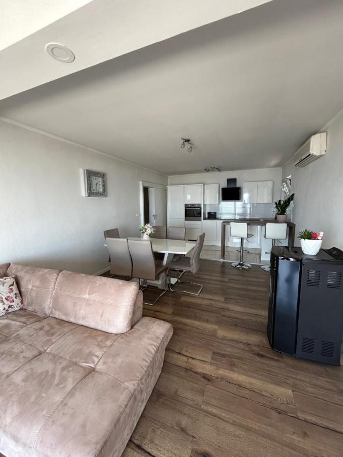 Apartmani Tomas Tučepi Buitenkant foto