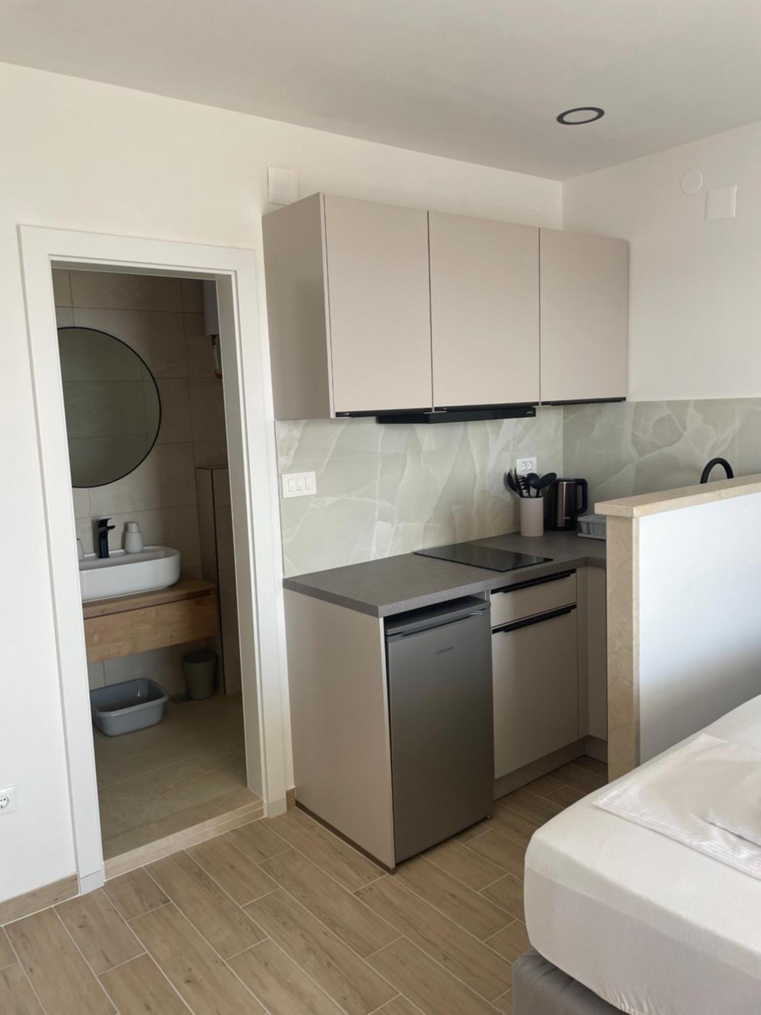 Apartmani Tomas Tučepi Buitenkant foto