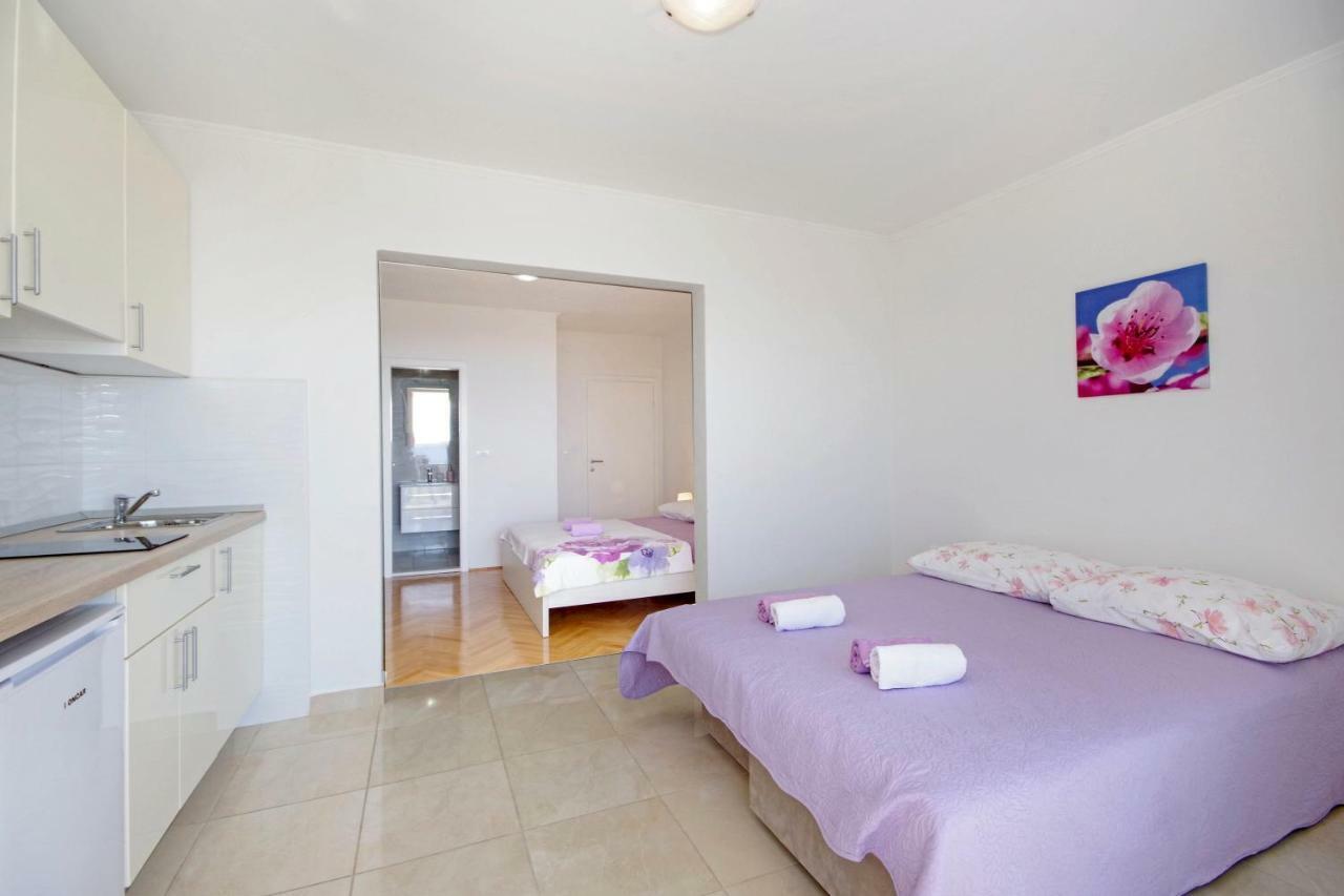 Apartmani Tomas Tučepi Buitenkant foto