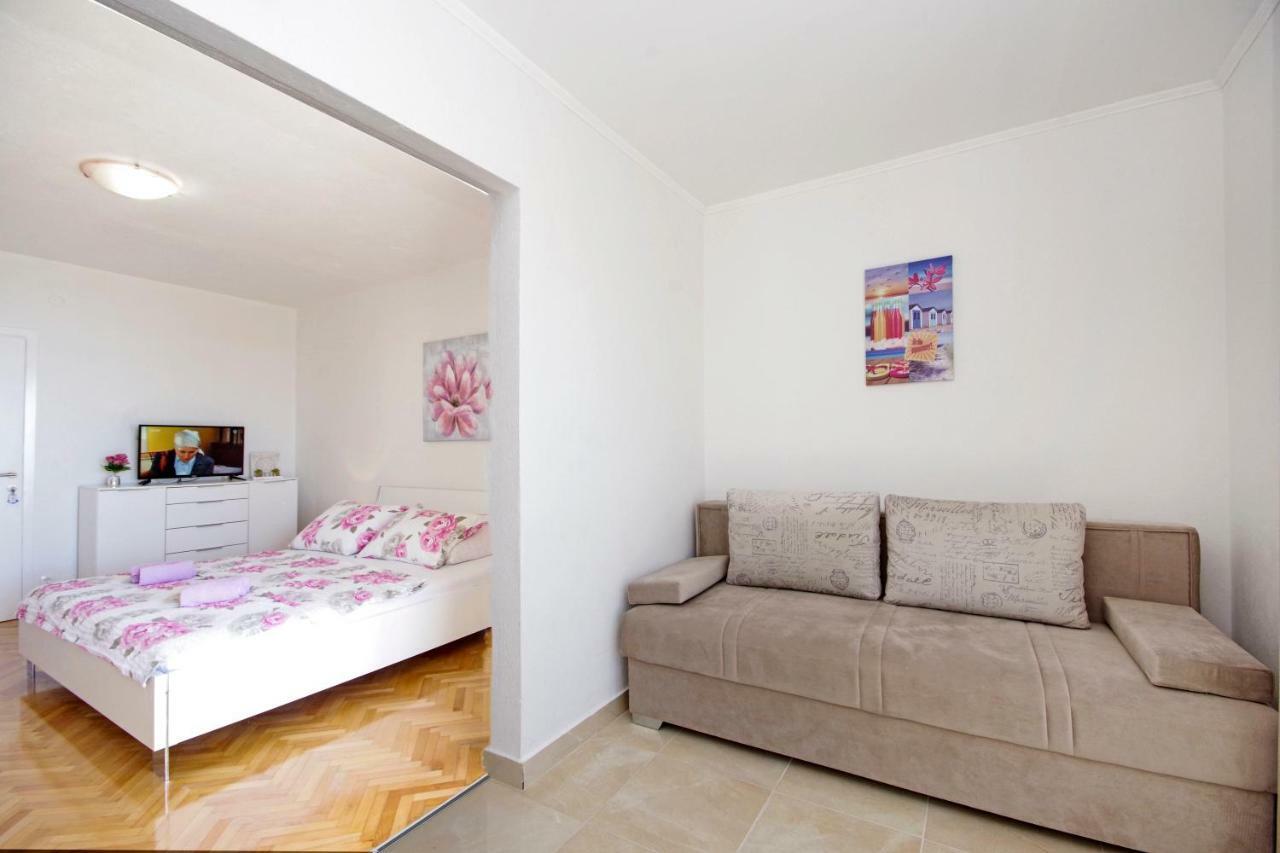 Apartmani Tomas Tučepi Buitenkant foto