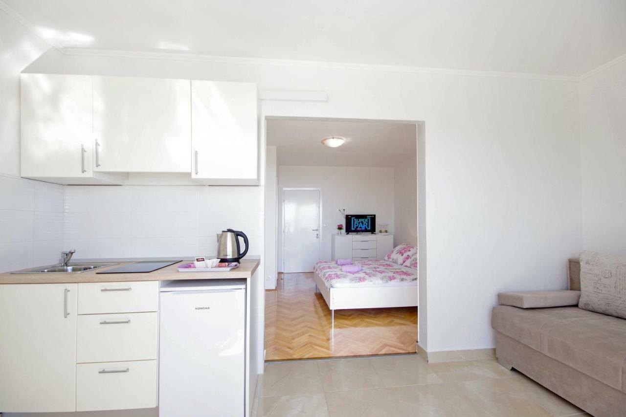 Apartmani Tomas Tučepi Buitenkant foto