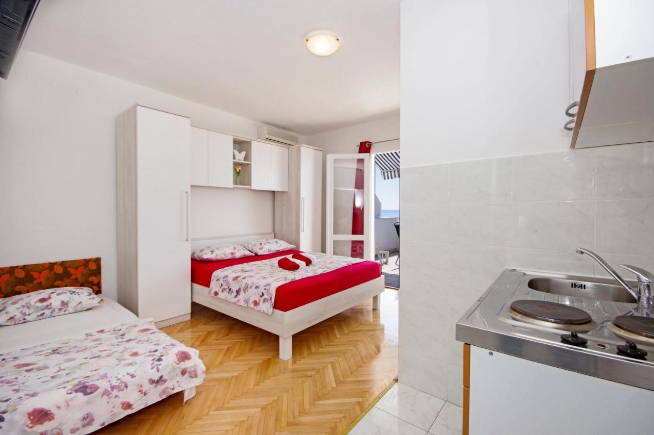 Apartmani Tomas Tučepi Buitenkant foto