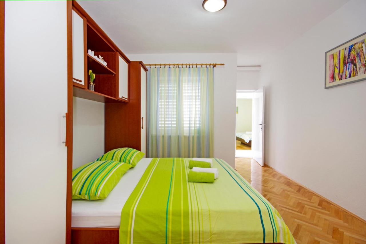 Apartmani Tomas Tučepi Buitenkant foto
